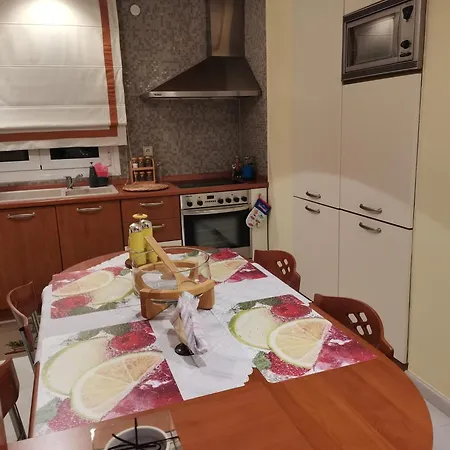 Quiet House With Garden For Family & Friends *